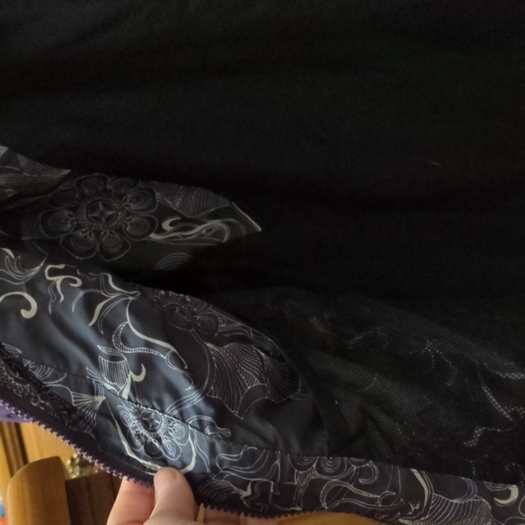 Columbia Sports Wear Purple Women's Jacket - Picture 5 of 13